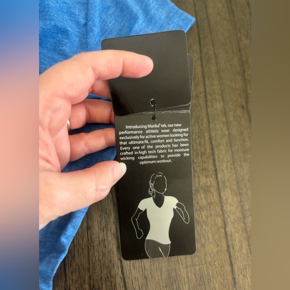 Marika Tek Dry-Wik Performance Tee V-neck Women’s Short Sleeve. Size Medium. NWT - Picture 5 of 7